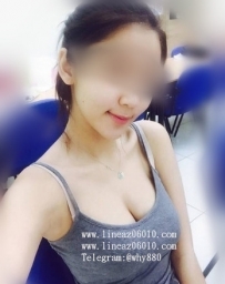 萍萍164/46/D/28  即是單親媽媽又是國中教師.