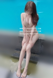 妃麗170.23.D  職業：外拍麻豆  高挑型的她笑容很甜美