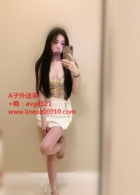 維維 162cm-Dcup-22歲 打扮時尚可以很清純也可以很性感，身...