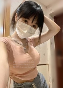 #月初嬌嬌158/C+/22歲  時髦會打扮的女生 臉蛋很漂亮