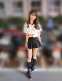 +賴why880#學生妹  本人看起來瘦小瘦小的