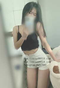 今日主推清純學妹  小隻  膚白 粉嫩小騷包  米兒158-小C-45