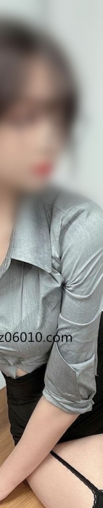 安安163/E/48/24  衣服總是特別喜歡穿小一號