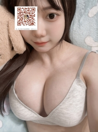 怡萱 20歲163cmF奶50kg 優雅又開朗 是很受歡迎的女孩