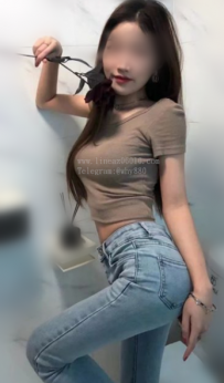月兒❤️162*48*E*24歲  白皙巨乳性感正妹