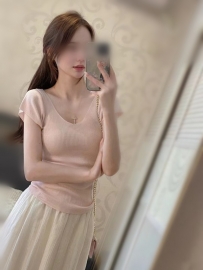 妮妮163/D/24歲  性格溫柔很好相處